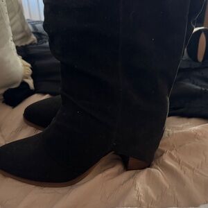 Elegant Black Heeled Boots for Women